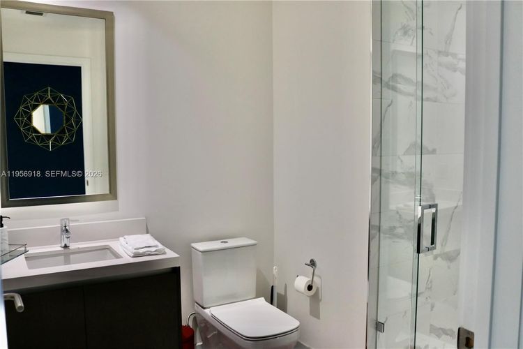 Paramount Miami Worldcenter #2401 image #20