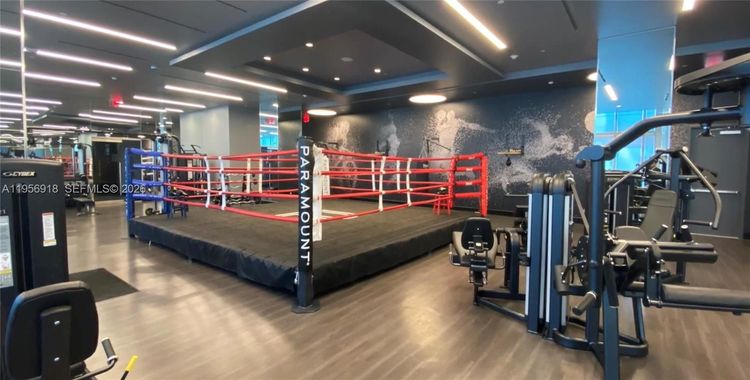 Paramount Miami Worldcenter #2401 image #28