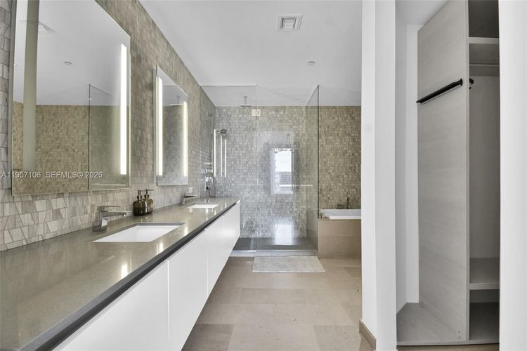 Rise Brickell City Centre #3503 image #13