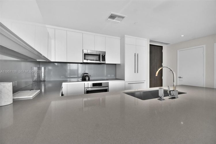 Rise Brickell City Centre #3503 image #36