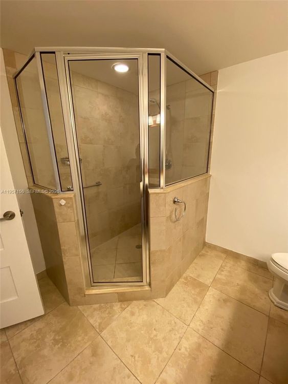 55 Merrick #552 image #29