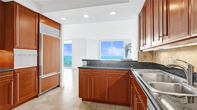 Hamptons South #1808 image #23