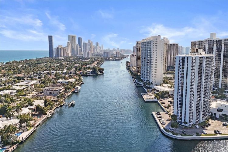 Hamptons South #1808 image #70