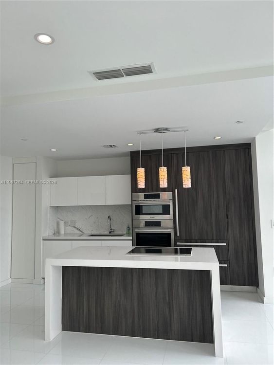 Paramount Miami Worldcenter #4302 image #10