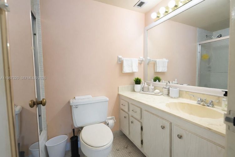 Hallmark of Hollywood #409 image #6