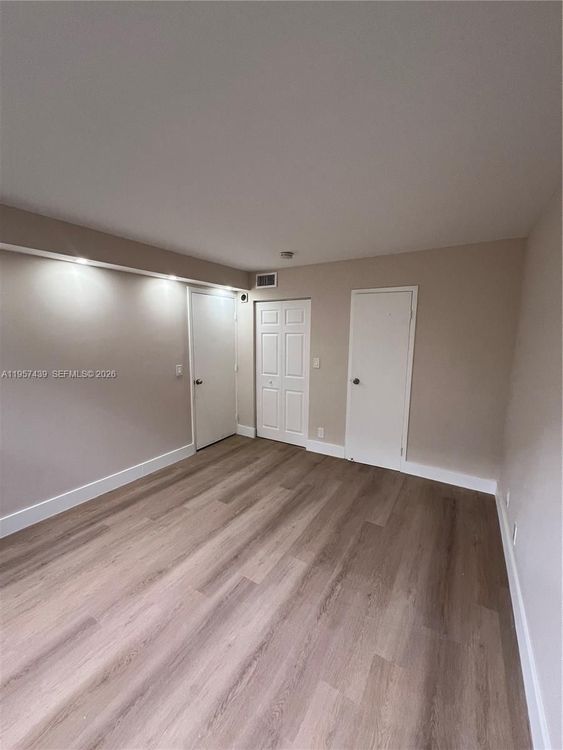 Plaza of the Americas #124 image #13