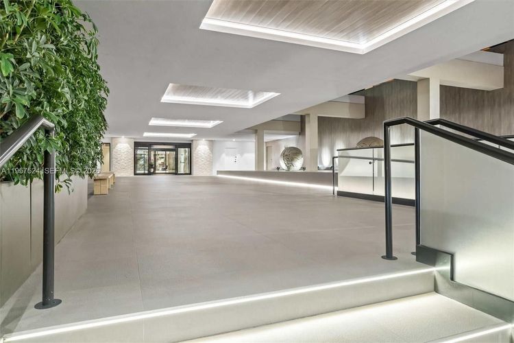 Roney Palace #1234 image #26