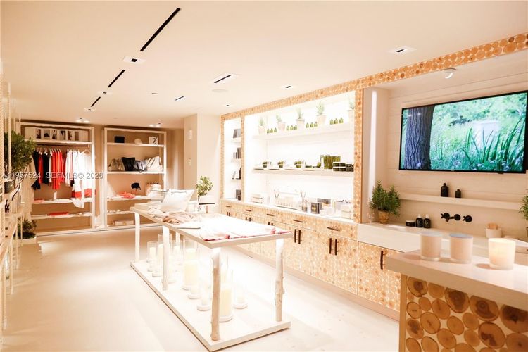 Roney Palace #1234 image #32