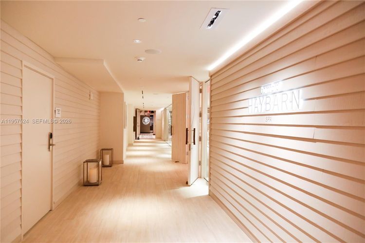 Roney Palace #1234 image #34