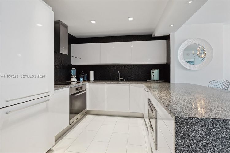 Roney Palace #1234 image #6