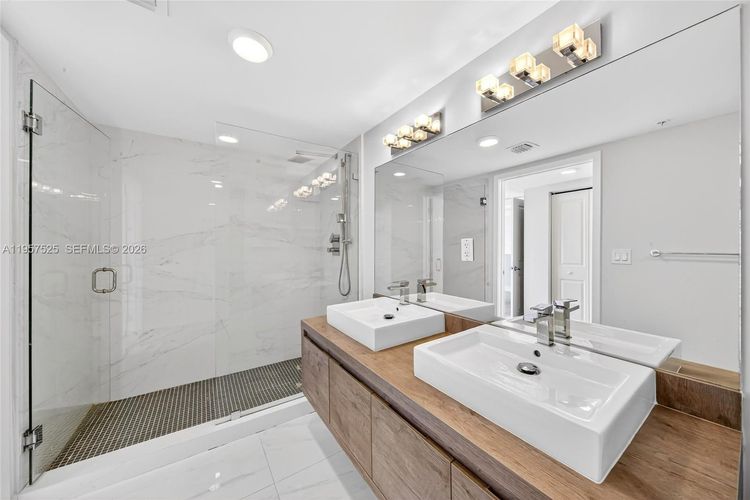 400 Sunny Isles #102 image #25