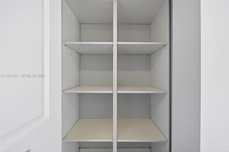 400 Sunny Isles #102 image #26