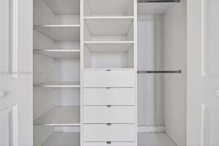 400 Sunny Isles #102 image #29