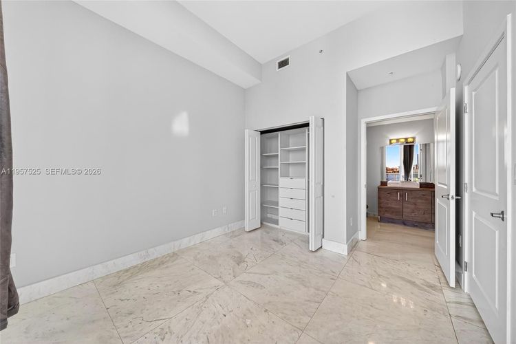 400 Sunny Isles #102 image #30