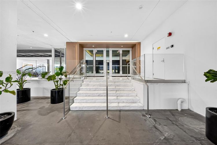 400 Sunny Isles #102 image #44