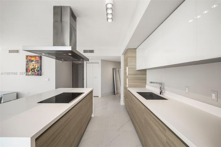 Parque Towers #4-2202 image #12