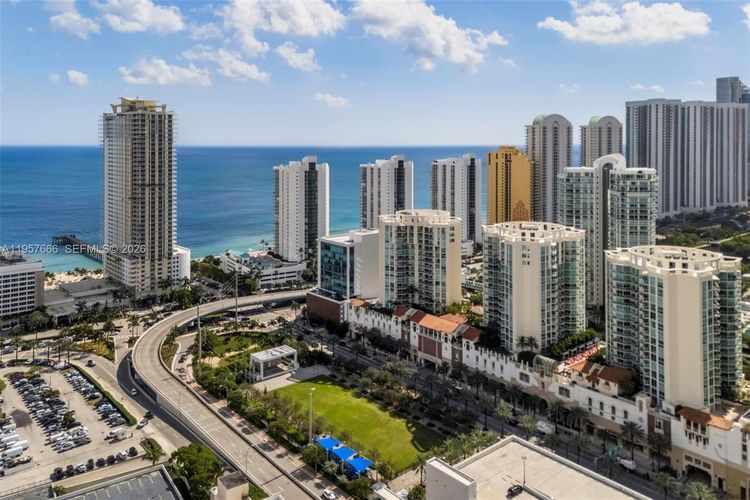 Parque Towers #4-2202 image #34