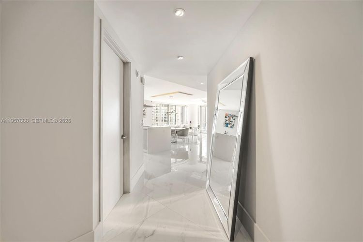 Parque Towers #4-2202 image #7