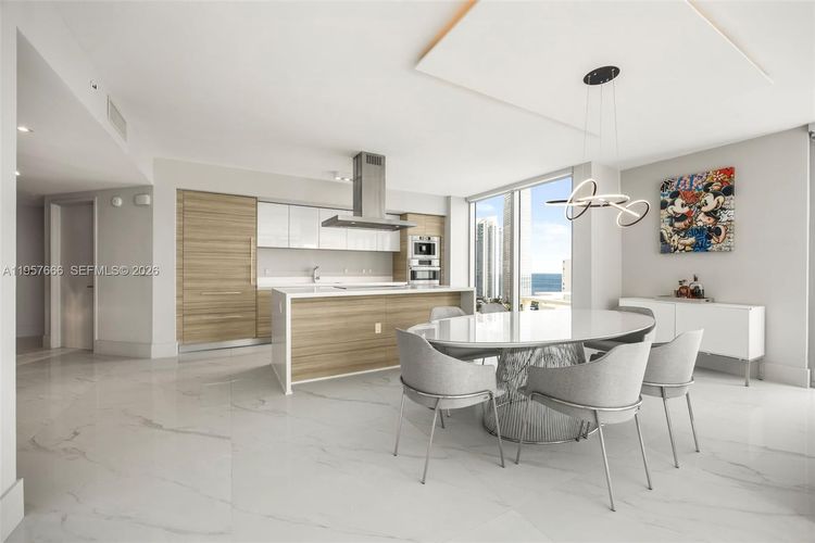 Parque Towers #4-2202 image #9