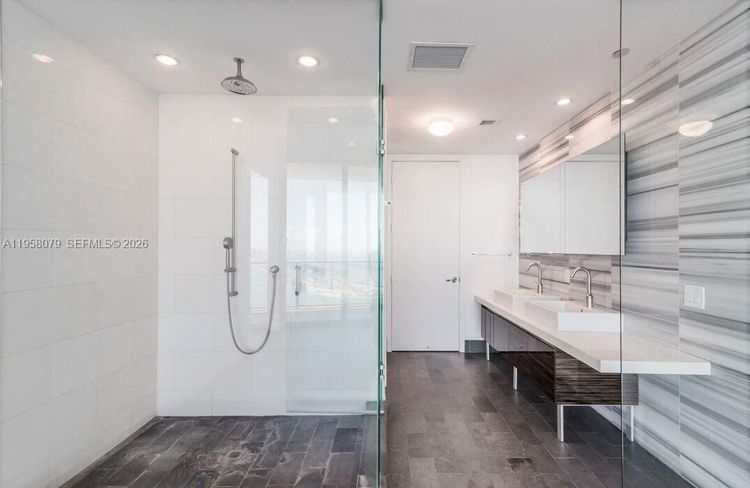 Marquis #5401 image #12