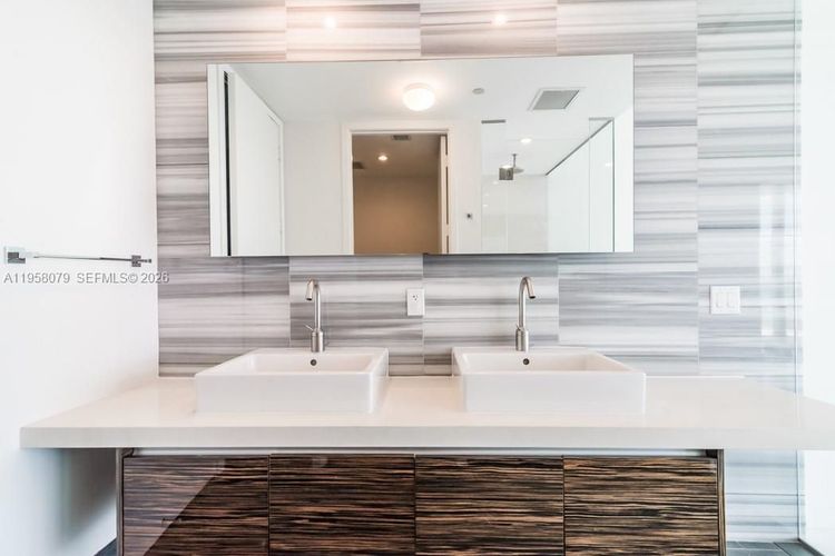 Marquis #5401 image #13