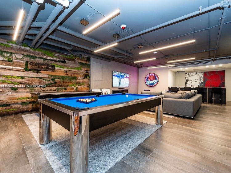 Marquis #5401 image #18