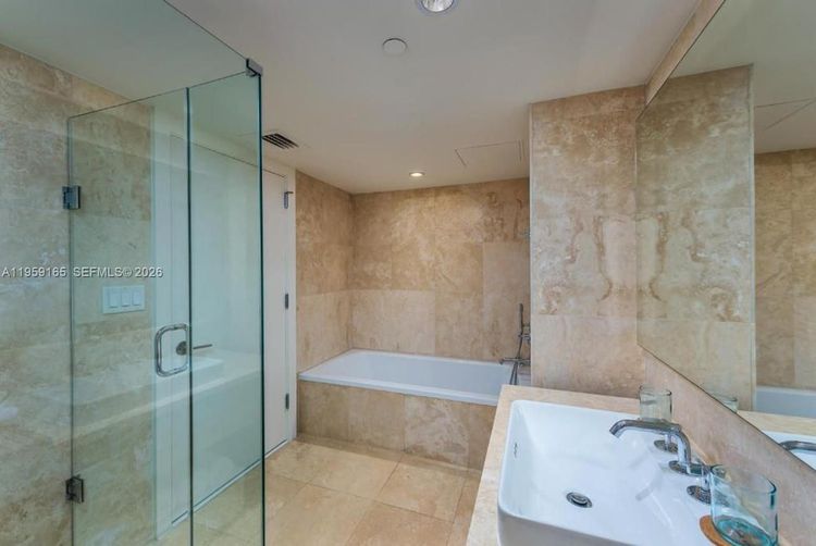 1 Hotel & Homes #1007 image #7