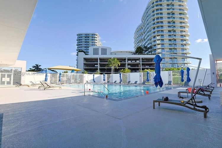 One Fifty One At Biscayne #907 image #13