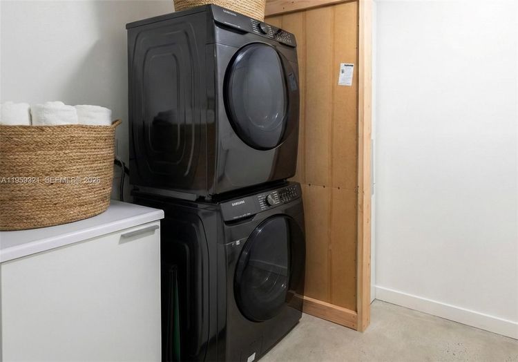 One Fifty One At Biscayne #907 image #9