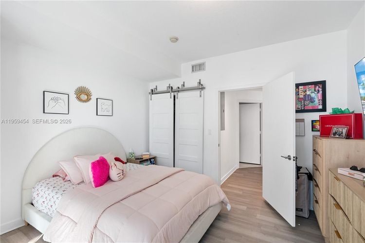 Axis #UPH4019- image #16