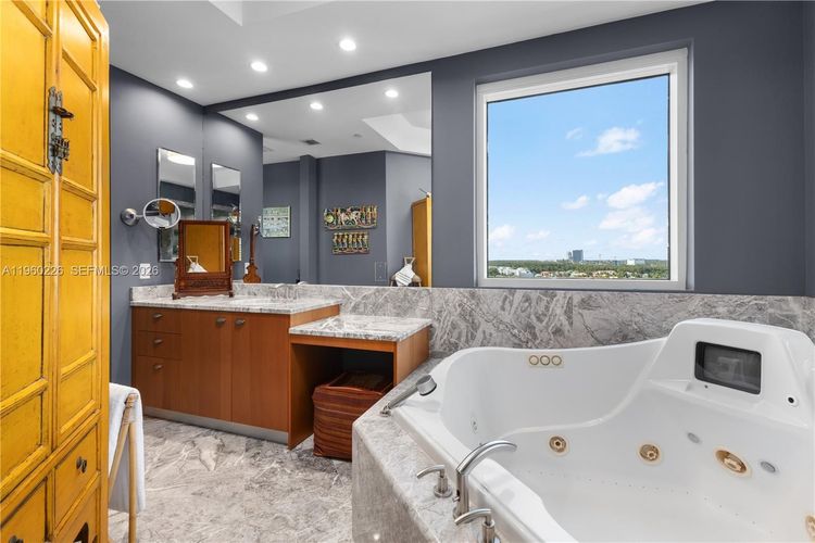 Turnberry Ocean Colony #1001 image #10