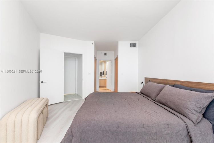 Portofino Tower #907 image #23