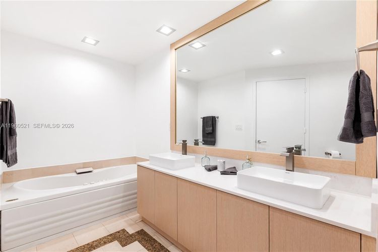 Portofino Tower #907 image #51