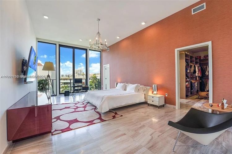 The Fairchild #605 image #18