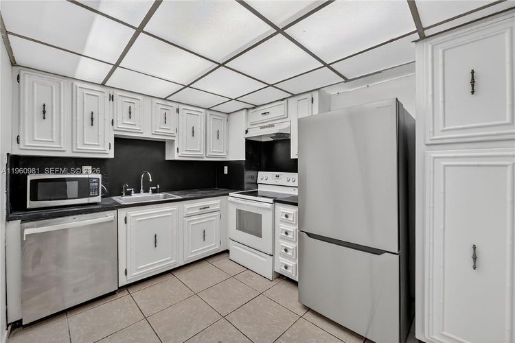 Mirasol Ocean Towers #1502 image #7