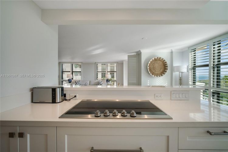 Towers of Key Biscayne #C406 image #22