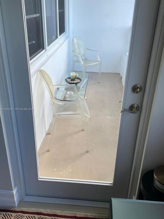 Carriage Club North #212 image #9