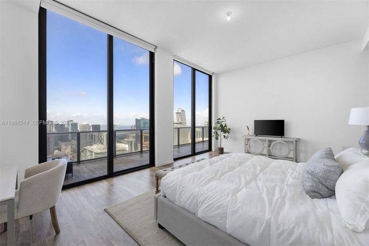 SLS Lux Brickell #5804 image #19