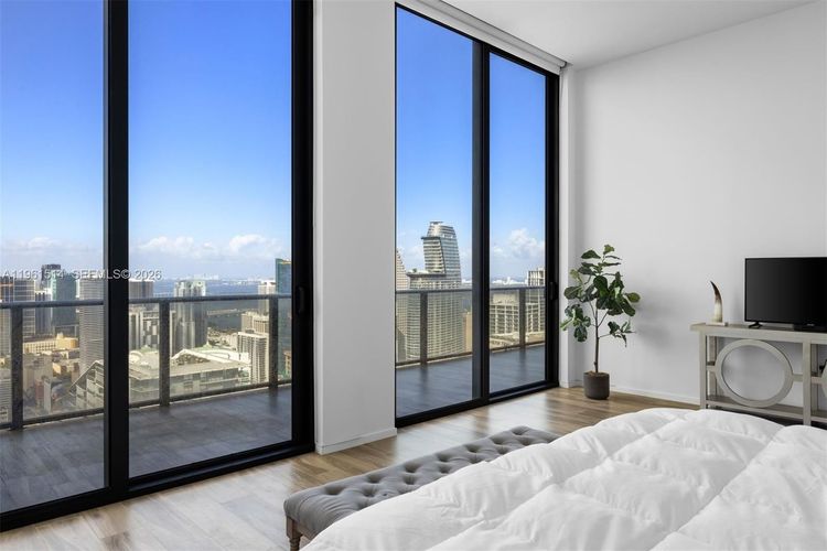 SLS Lux Brickell #5804 image #21