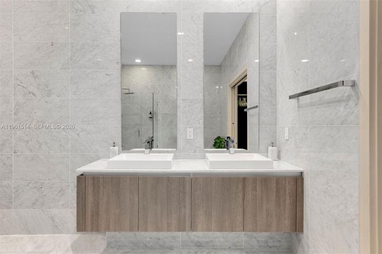 SLS Lux Brickell #5804 image #25