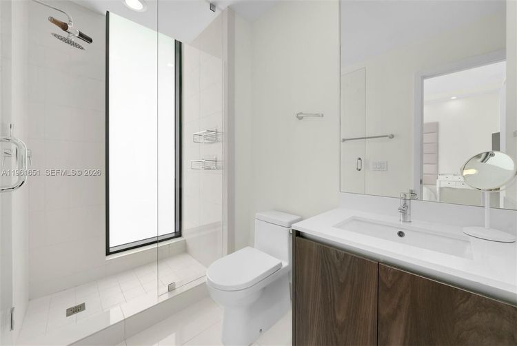 Gran Paraiso #3401 image #10