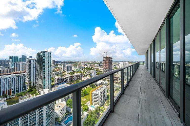 Gran Paraiso #3401 image #15