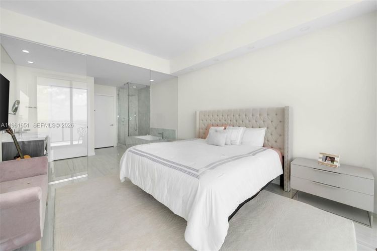 Gran Paraiso #3401 image #6