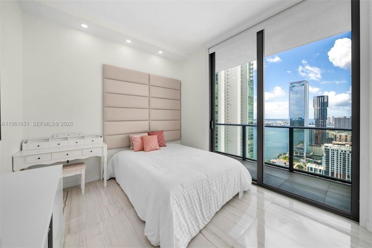 Gran Paraiso #3401 image #9