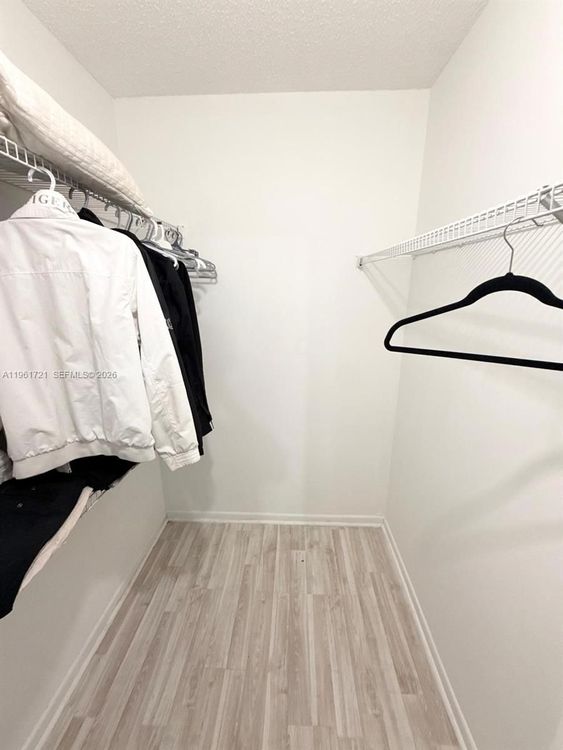 The Yacht Club at Aventura #9104 image #6