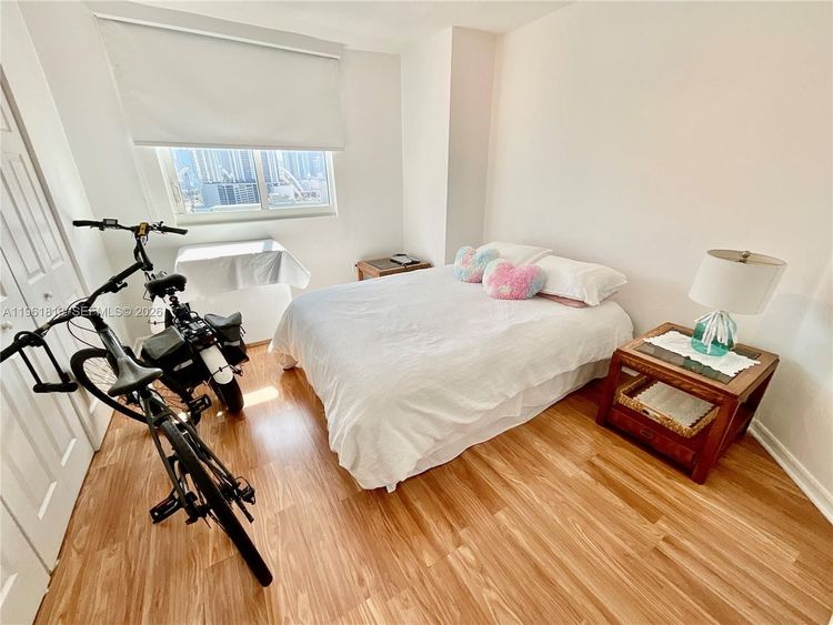 1800 Biscayne Plaza #1705 image #29