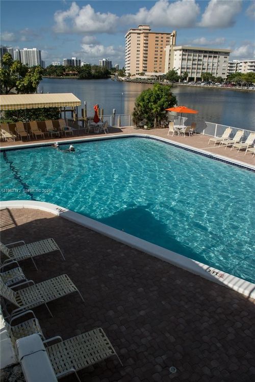 Plaza Towers South #905 image #46