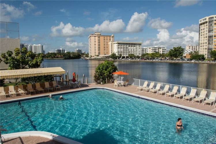 Plaza Towers South #905 image #47