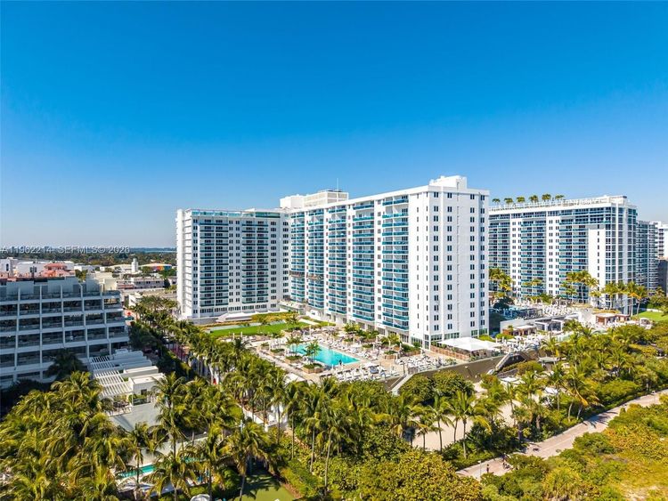 Roney Palace #908 image #17