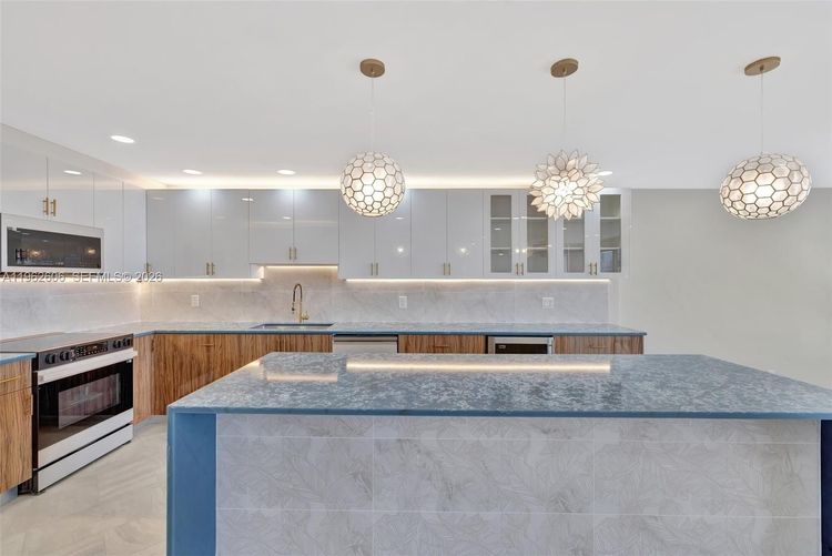 The Galleon #1001 image #12